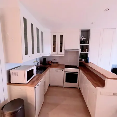 Skyline 2 Apartment *